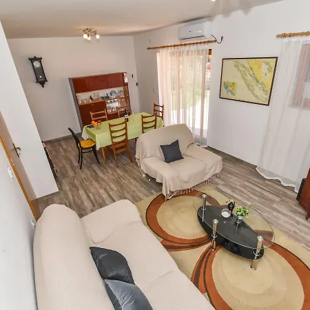 Holiday home Serene In Veli I With Fenced Garden *